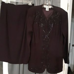 Carmen Toranzo 2piece skirt Suit size 14